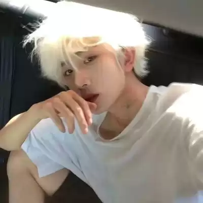 隗逸馨